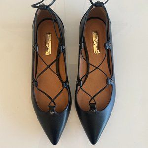 Halogen Owen Pointy Toe Flat Black Size 8.5